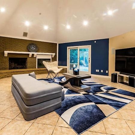Huge 6 Bedroom With Pool, Spa, 85 Inch Tv, Game Room Houston Kültér fotó