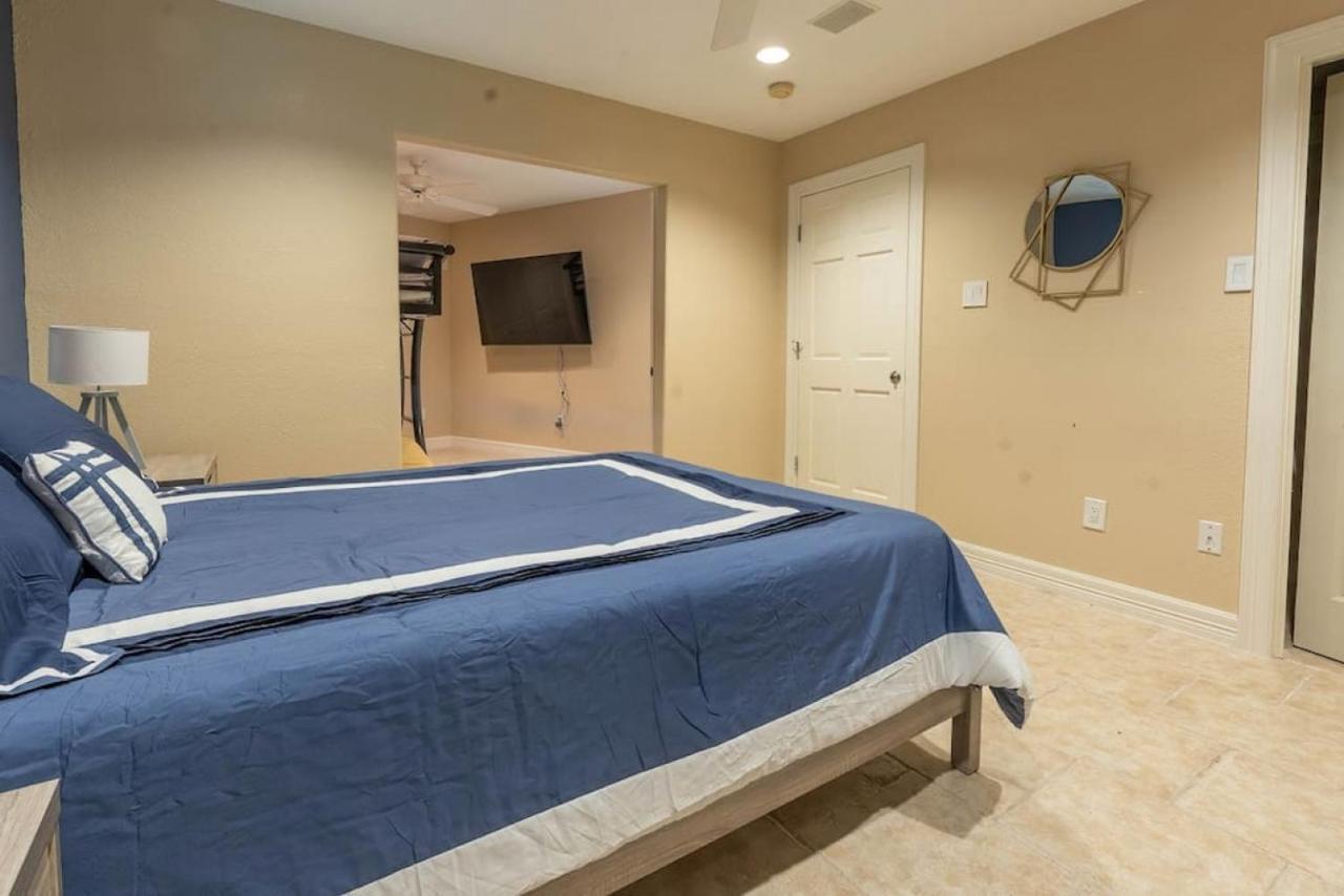 Huge 6 Bedroom With Pool, Spa, 85 Inch Tv, Game Room Houston Kültér fotó