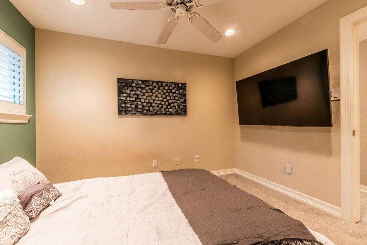 Huge 6 Bedroom With Pool, Spa, 85 Inch Tv, Game Room Houston Kültér fotó