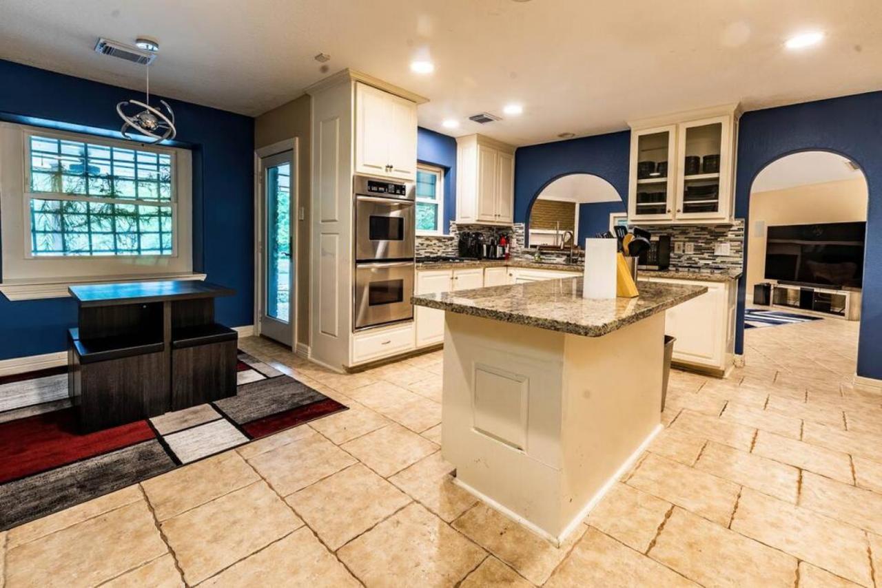 Huge 6 Bedroom With Pool, Spa, 85 Inch Tv, Game Room Houston Kültér fotó