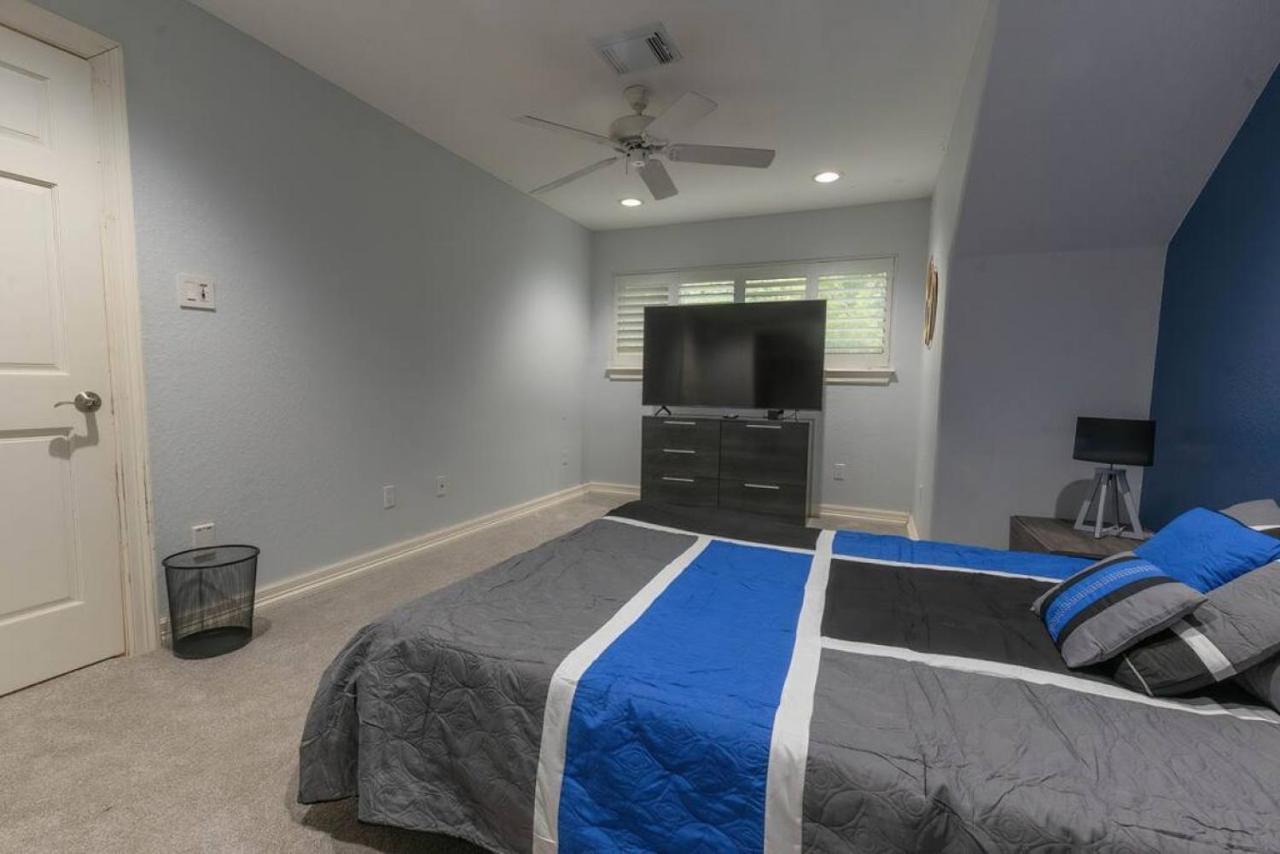 Huge 6 Bedroom With Pool, Spa, 85 Inch Tv, Game Room Houston Kültér fotó