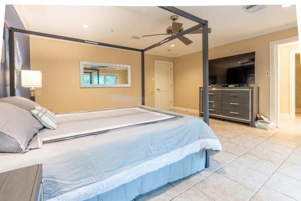 Huge 6 Bedroom With Pool, Spa, 85 Inch Tv, Game Room Houston Kültér fotó
