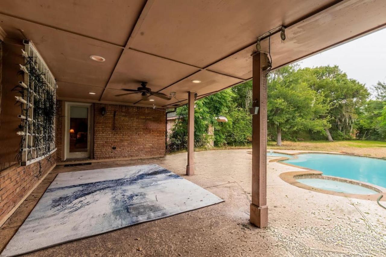 Huge 6 Bedroom With Pool, Spa, 85 Inch Tv, Game Room Houston Kültér fotó