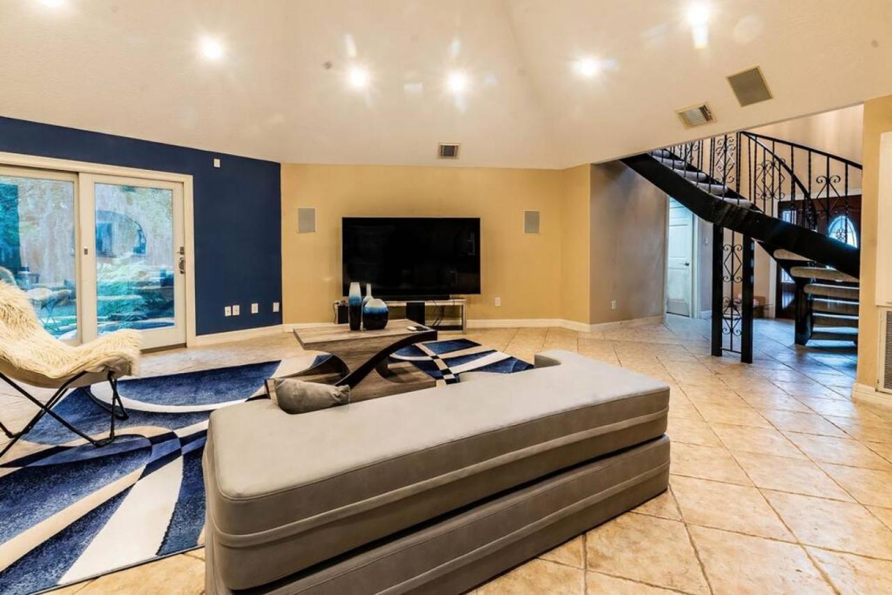 Huge 6 Bedroom With Pool, Spa, 85 Inch Tv, Game Room Houston Kültér fotó