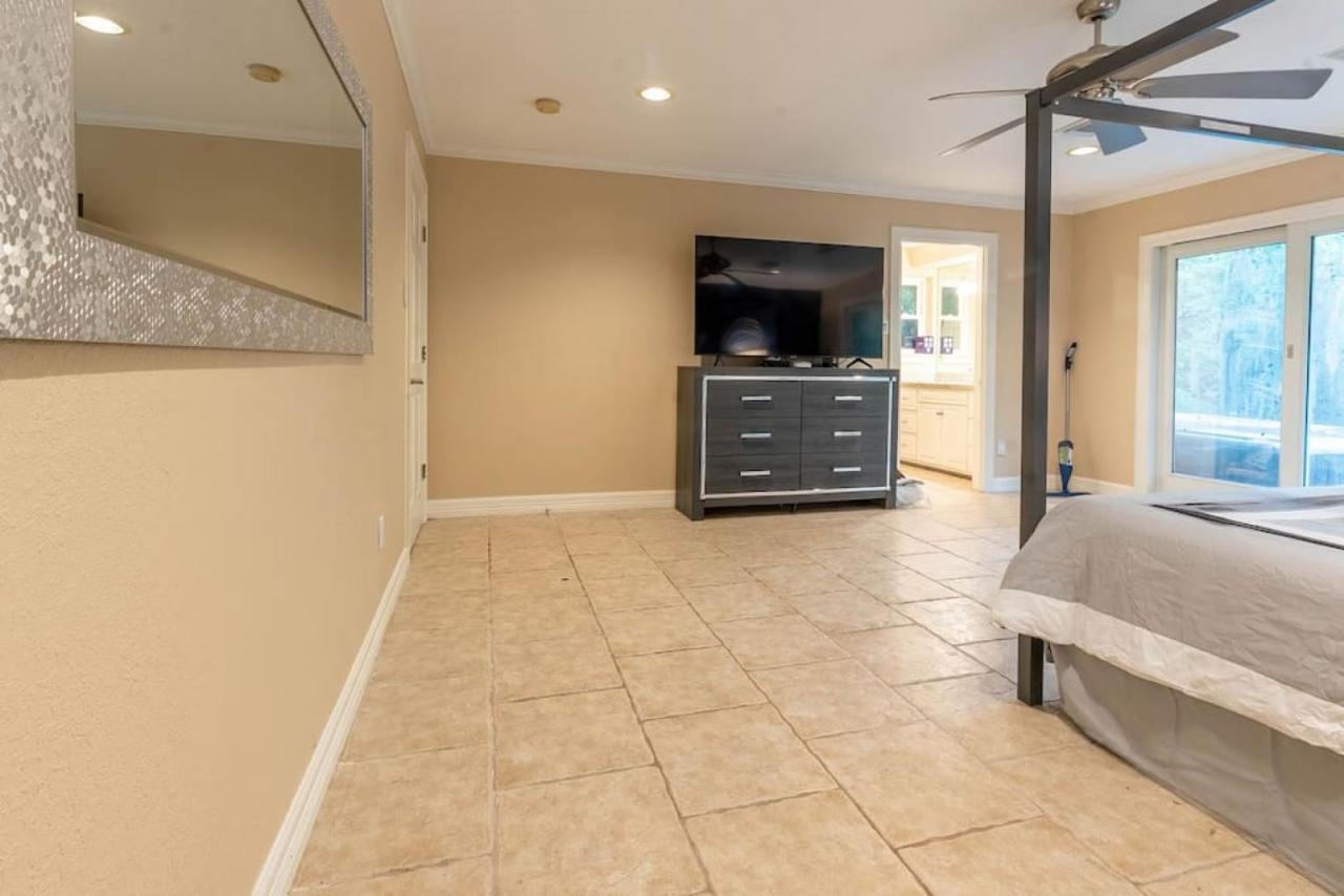 Huge 6 Bedroom With Pool, Spa, 85 Inch Tv, Game Room Houston Kültér fotó